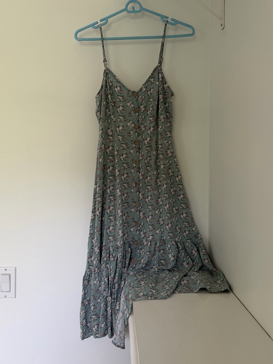 Mimi Chica Dresses & Skirts - Mimi Chica Sage Green Floral Spaghetti Strap Maxi Dress